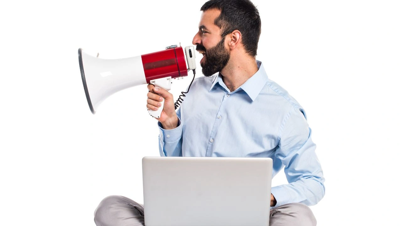 Advertise FeedBuzzard com